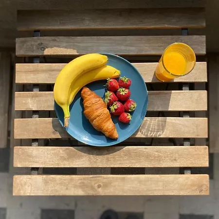 2 Bedroom With Terrace In Center * Boekarest