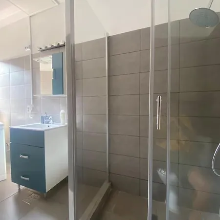 Apartman 2 Bedroom With Terrace In Center Bukarest